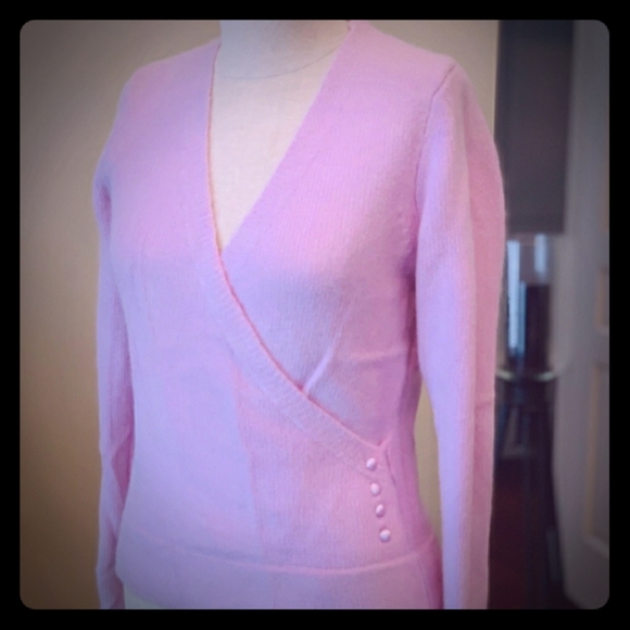 Super soft lilac purple crossover sweater - Picture 1 of 7